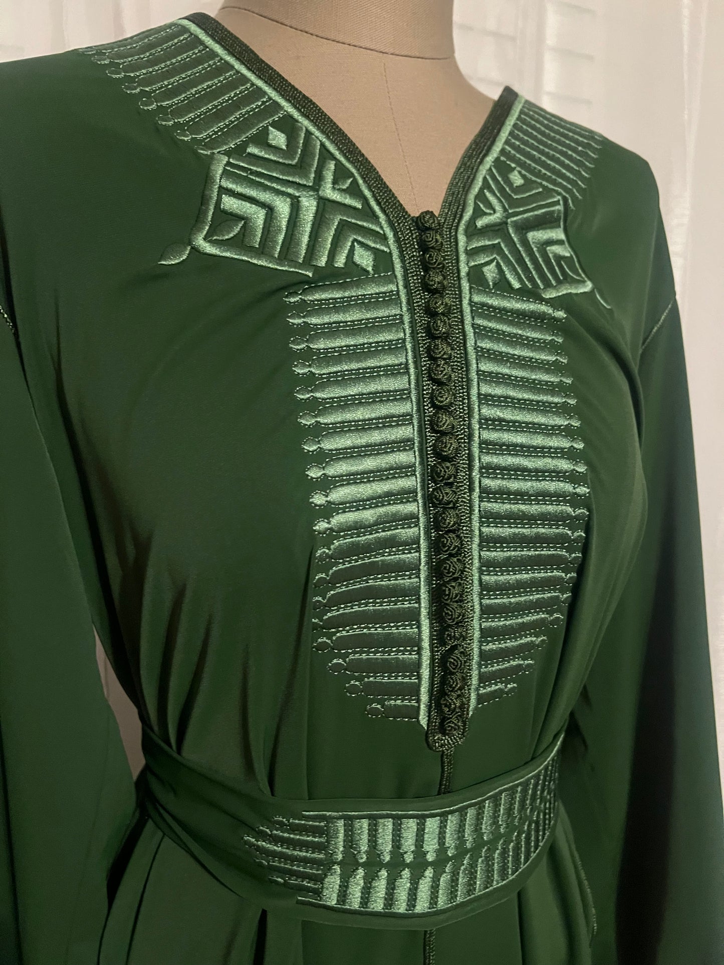 Embroidered Green Moroccan Kaftan with Waist Belt and Lined Sleeves