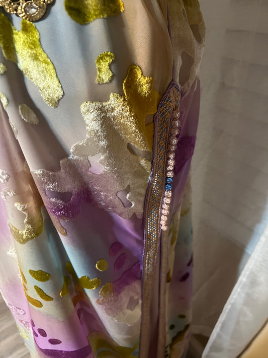 “Luxury Moroccan Kaftan – Mixed Fabric of Velvet, Chiffon, and Silk with Elegant Embellishments”