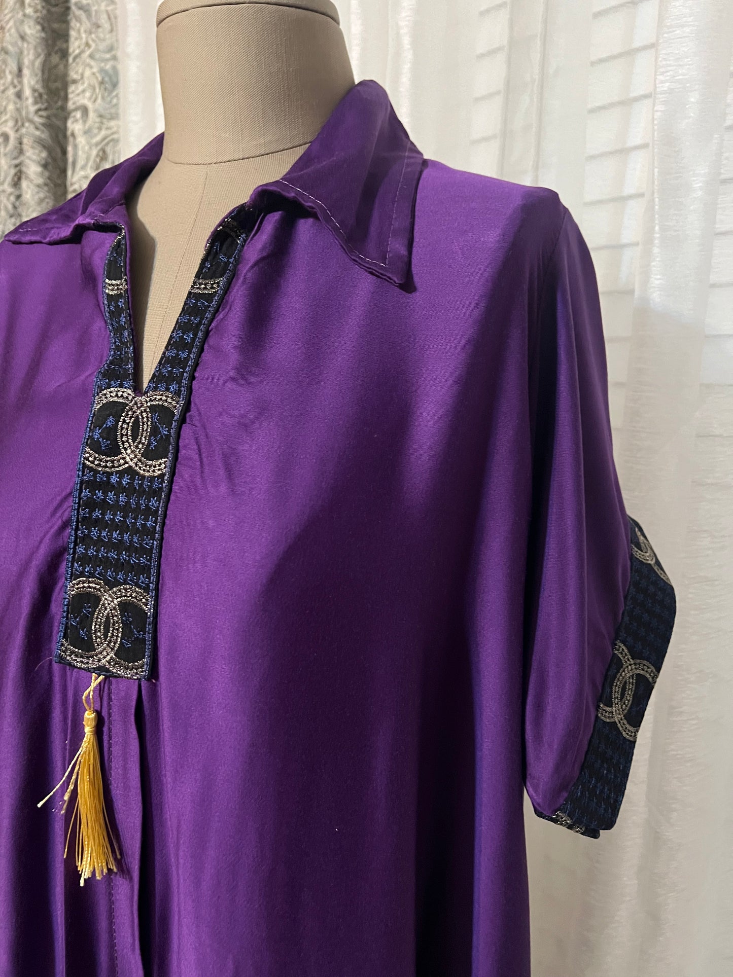 Here’s a full English product description for the Kuwaiti dress (قلابية كويتية):